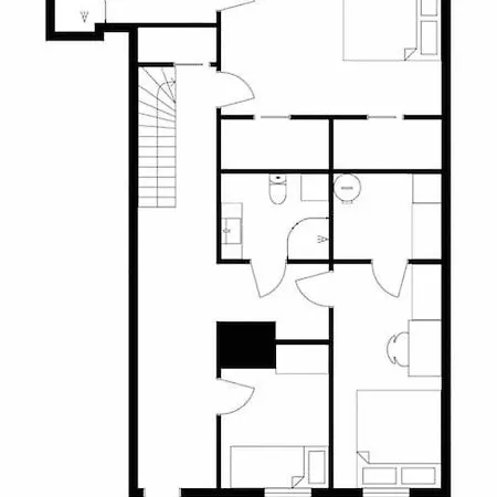 Apartment Large Modern In Center! *